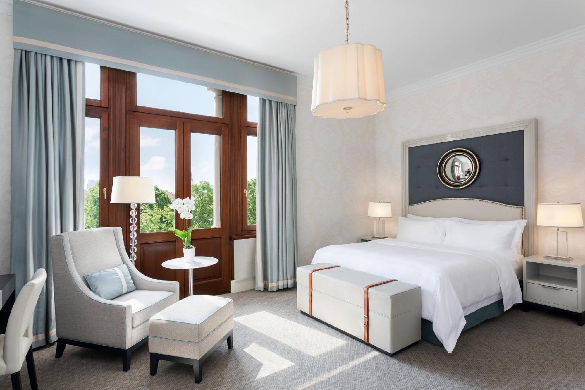 Bristol, A Luxury Collection Hotel, Hotell